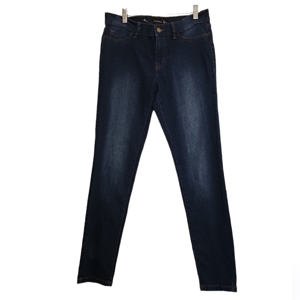 NWOT Boohoo dark wash skinny jeans size 6